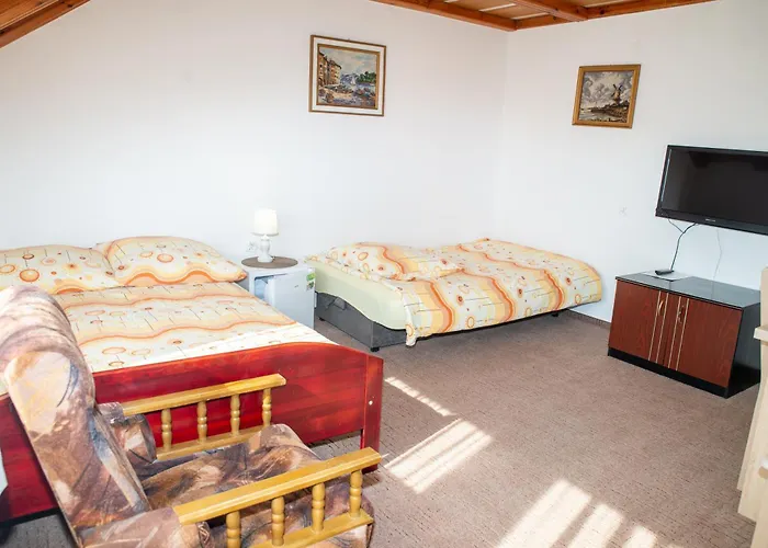 Goscinne U Jedrusia * Jastrzębia Góra